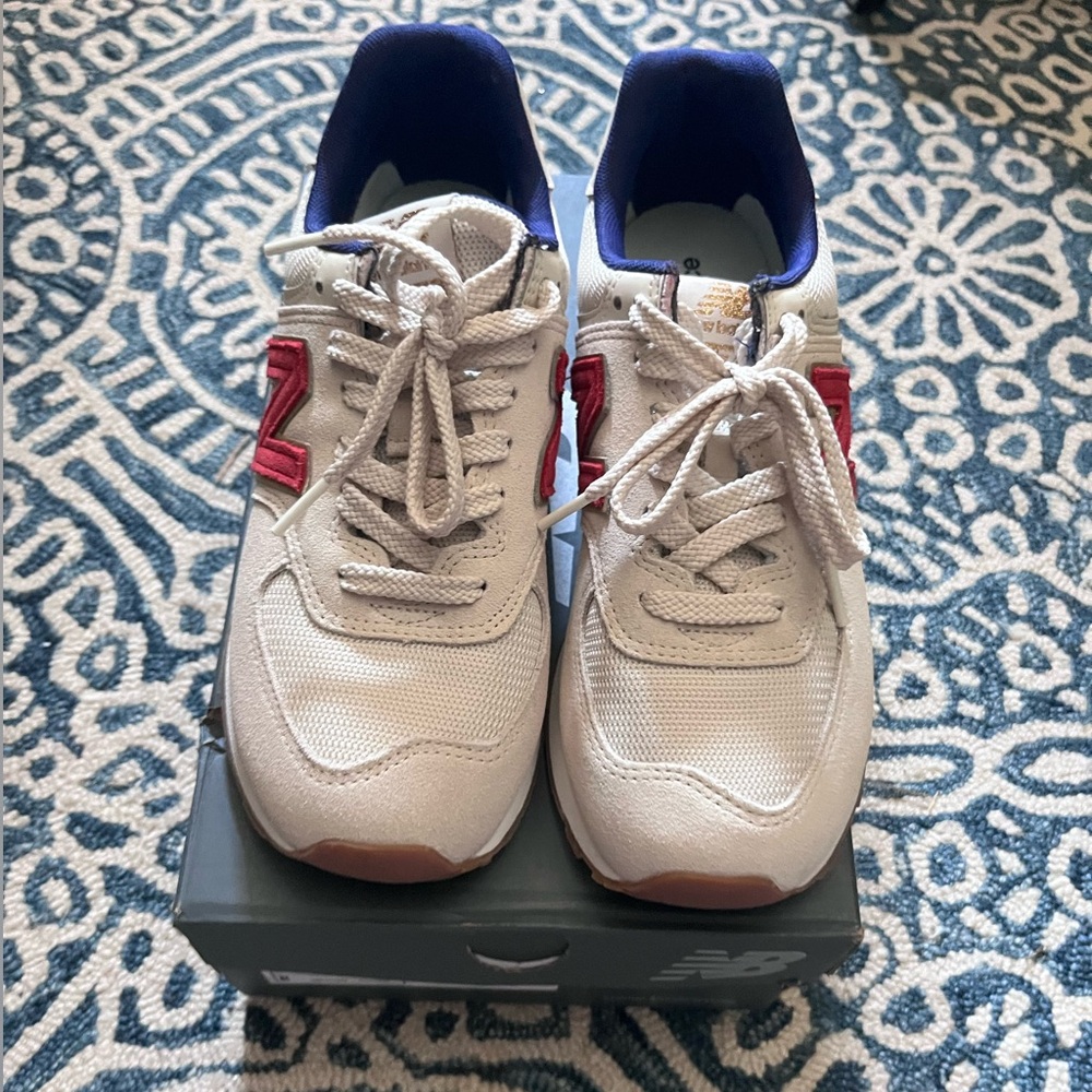 NWT New Balance 574 Sneakers